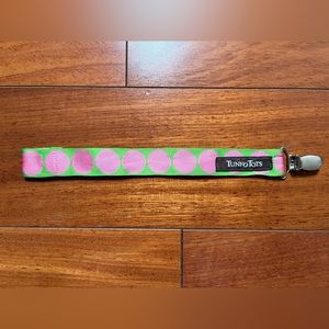 Tunno Tots Polka Dot Pacifier Clip